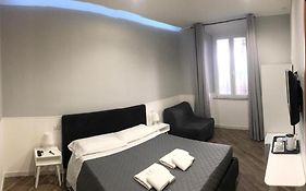 Rent Rooms Colosseum